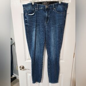 Torrid Medium Wash Sky High Skinny Super Soft High-Rise Jean in Size 18 R
